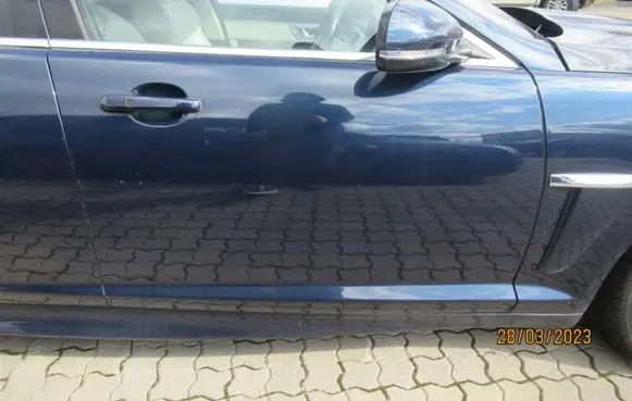 Jaguar XF X250 Front door