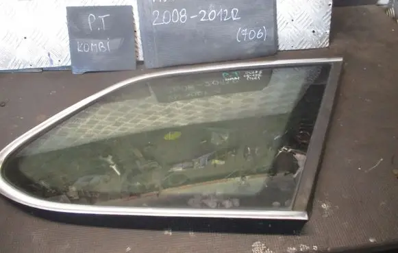 Volkswagen Golf VI Rear side window