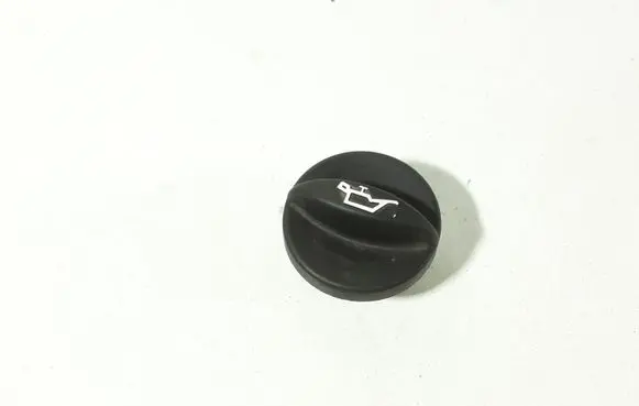 Mitsubishi Colt Oil filler cap 52005
