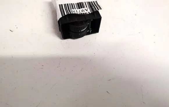 Headlight level height control switch