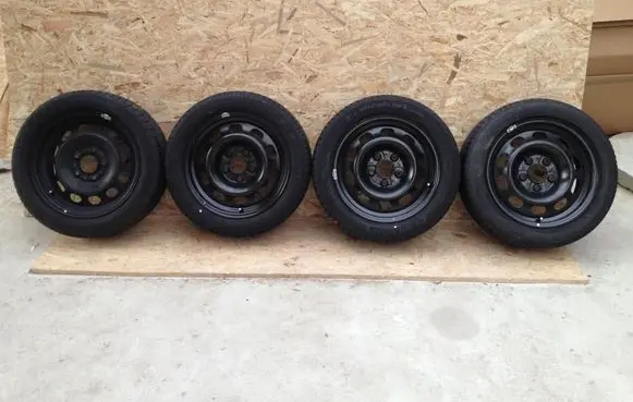 BMW 1 E81 E87 R16 steel rim 