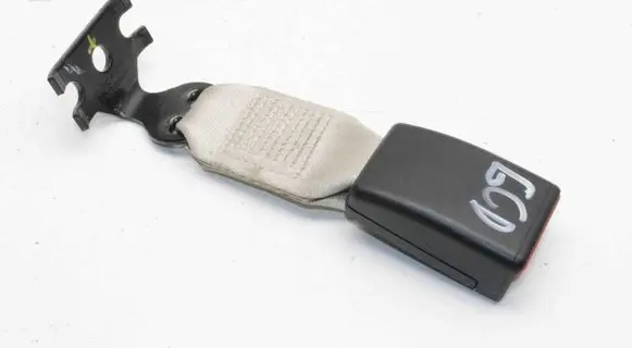 Maserati Quattroporte Middle seatbelt buckle (rear) 6700125170