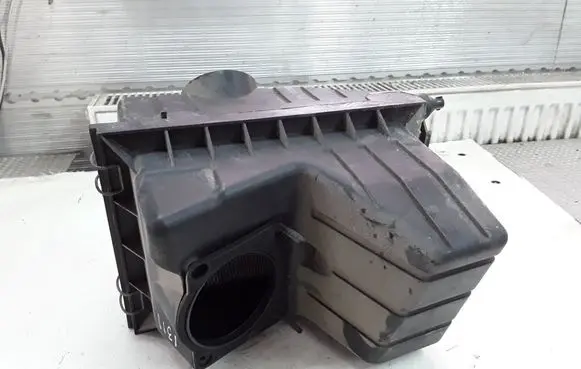 Ford Maverick Air filter box
