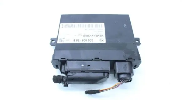 Volkswagen Touareg I Keyless (KESSY) go control unit/module 3D0909139B