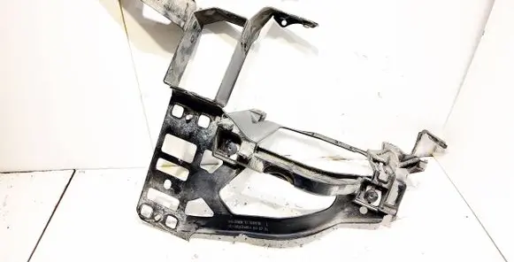 BMW 5 E60 E61 Headlight/headlamp mounting bracket 7033731 11267310 51647033731