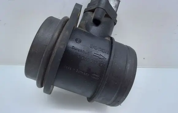 Skoda Octavia Mk1 (1U) Mass air flow meter 0280217121