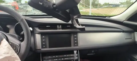 Jaguar XF X260 Dashboard