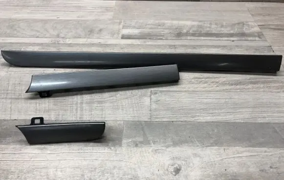 Volkswagen Touran II Dashboard glove box trim 1T1858415B