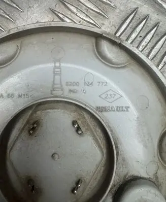 Renault Megane II Original wheel cap 8200134772