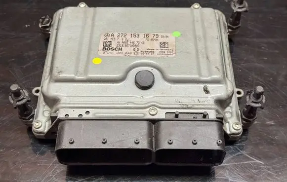 Mercedes-Benz E W211 Engine control unit/module A2721531679 0261209040