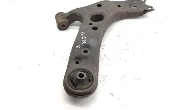 Toyota Verso-S Front lower control arm/wishbone 