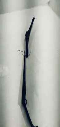 Subaru Outback (BS) Front wiper blade arm