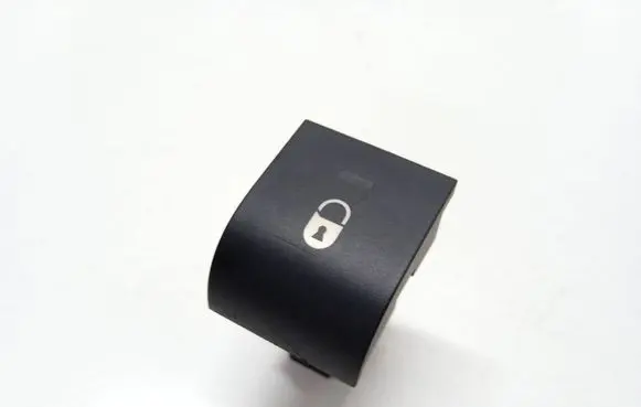 Peugeot 207 Central locking switch button 96570636XT 033398