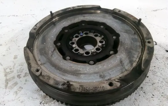 Toyota Avensis T250 Dual mass flywheel 134500R010
