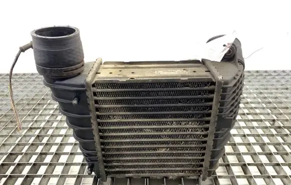 Seat Leon (1M) Intercooler radiator 1J0145803G