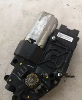 Ford Fusion II Sunroof motor/actuator 