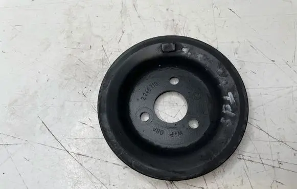 BMW 5 E39 Power steering pump pulley 2246719