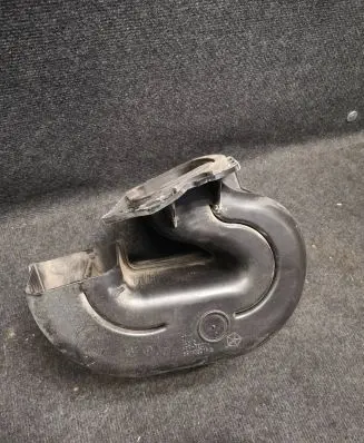 Dodge Durango Air intake duct part 68110221AB 44816