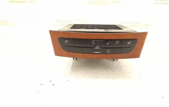 Mercedes-Benz E W211 Alarm switch 211829579 2116803152