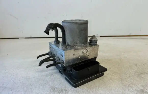 Audi A4 S4 B7 8E 8H ABS Pump 8E0614517AK