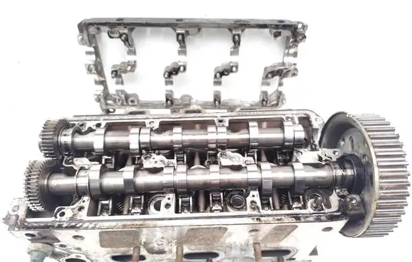 Skoda Fabia Mk2 (5J) Engine head 03P103373 03P103286