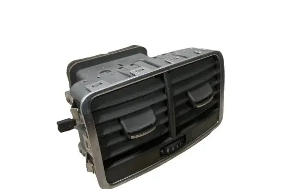 Rear air vent grill