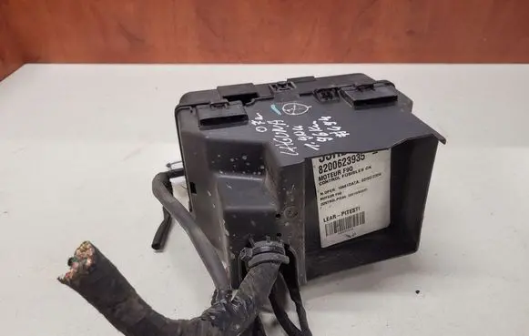 Renault Laguna II Fuse module 55RDAR809 8200623935