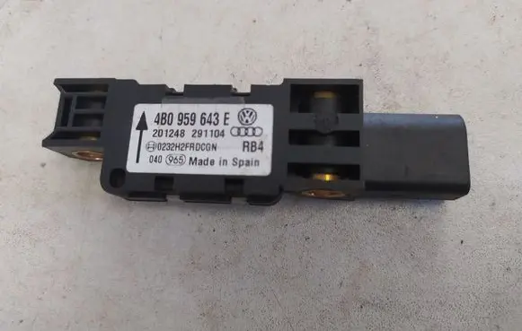 Audi A3 S3 A3 Sportback 8P Airbag deployment crash/impact sensor 4B0959643E
