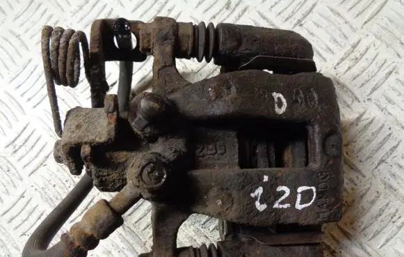 Hyundai i20 (GB IB) Rear brake caliper