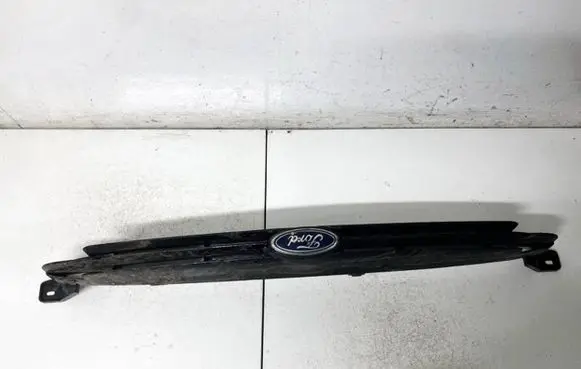 Ford Escort Front grill 95ab8200a 95ab-8200-a