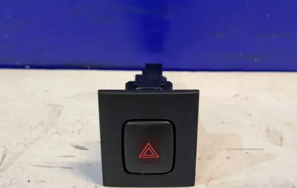 Volvo S80 Hazard light switch 9123685