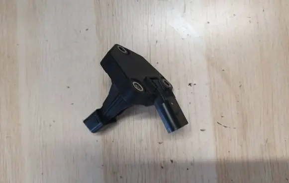 Fuel injector