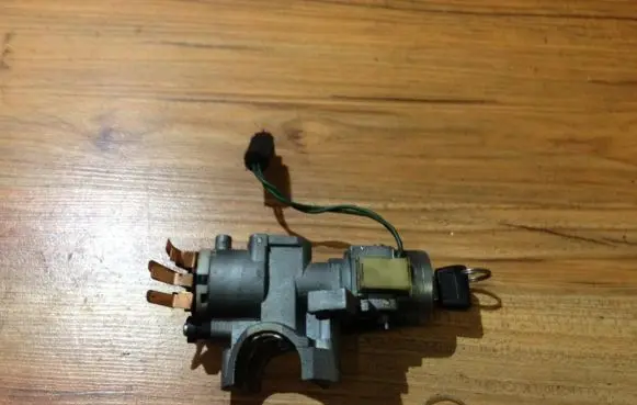 Mazda 626 Ignition lock sl17 sl-17