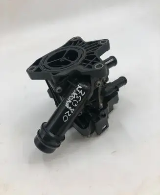 Thermostat/thermostat housing