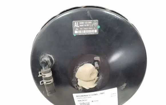 Nissan Note (E11) Brake booster 46007AX702