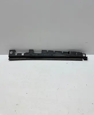 Audi A4 S4 B9 Intercooler air guide/duct channel 8W0121292B