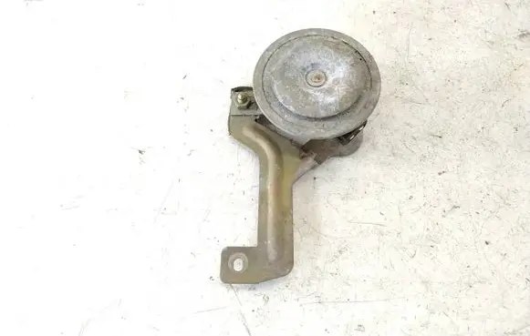 Volkswagen Golf IV Horn signal 6N0951101C