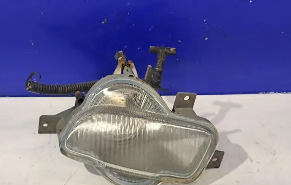 Volvo V70 Front fog light 8620228