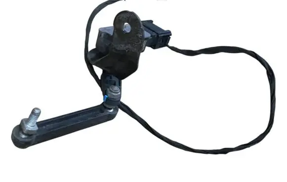 BMW X5M F85 Front height sensor lever 6867646 37146867646