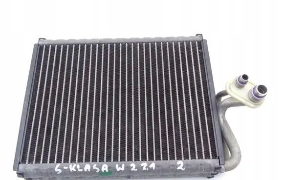 Mercedes-Benz S W221 A/C cooling radiator (condenser) A2218300158