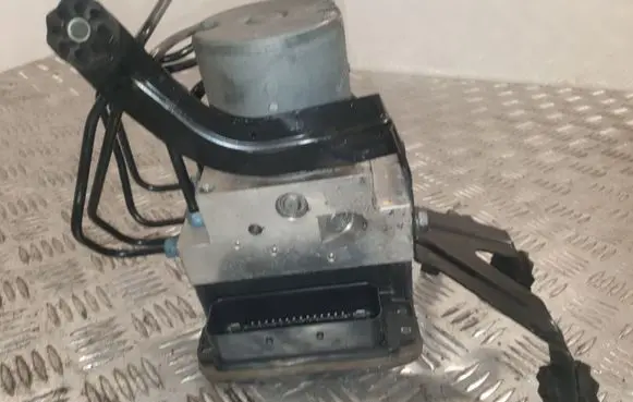 BMW 5 E60 E61 ABS Pump 6783360