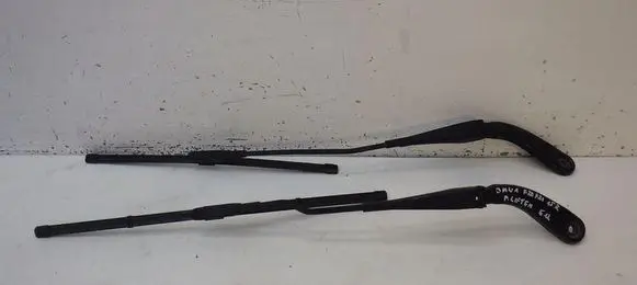 BMW 1 F20 F21 Front wiper blade arm 7239519