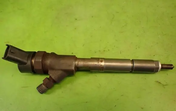 Toyota Auris 150 Fuel injector