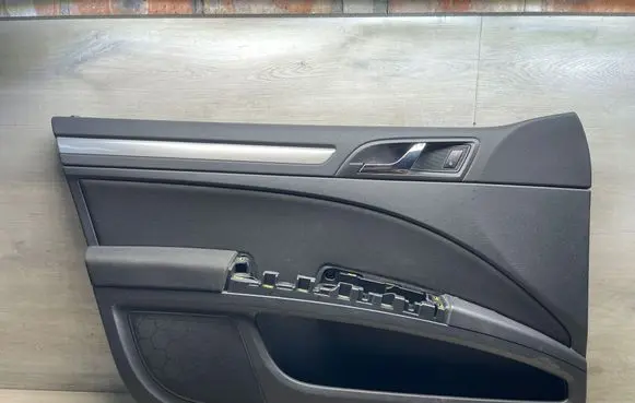Skoda Superb B6 (3T) Front door card panel trim 3T1867011