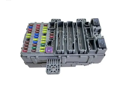 Honda Civic Fuse module SMGE330 K4972