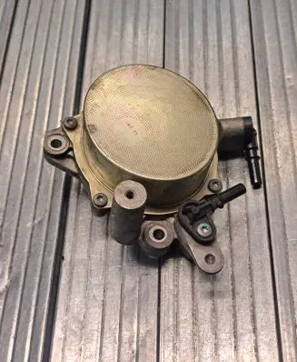 Citroen DS5 Vacuum pump 9673836180 7021390500 12T0241077
