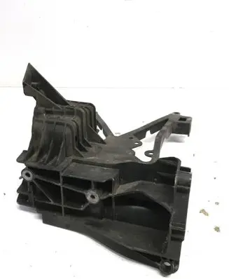 Mercedes-Benz GLC X253 C253 Front bumper mounting bracket A2136206400