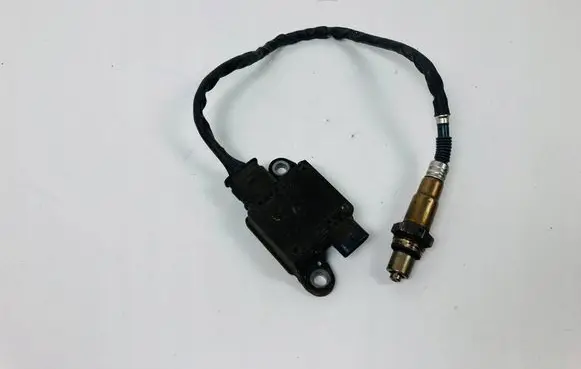 Mercedes-Benz X-class W470 Lambda probe sensor A0009058709