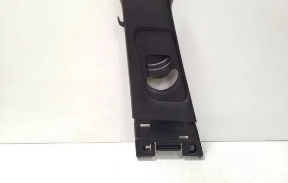 KIA Sportage (B) pillar trim (top) 8583141F1000 85830F1100