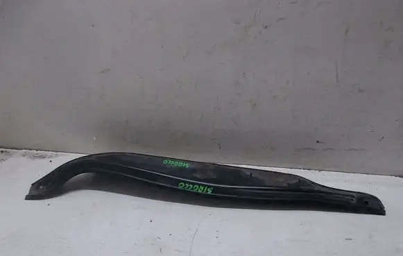 Volkswagen Scirocco Wiper trim podszybiax
